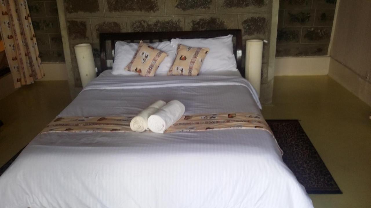 Maili Saba Camp Vila Nakuru Exterior foto