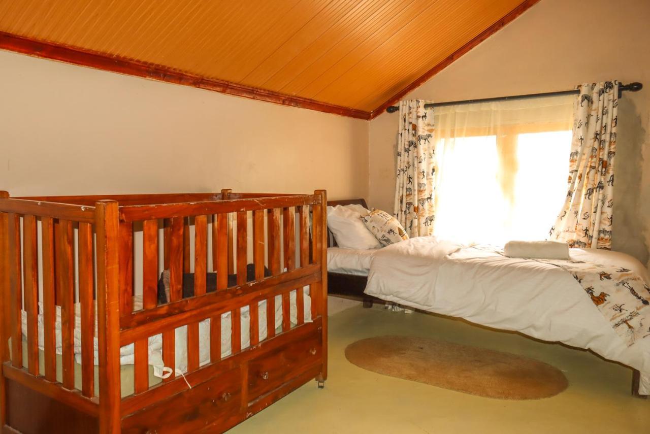 Maili Saba Camp Vila Nakuru Exterior foto